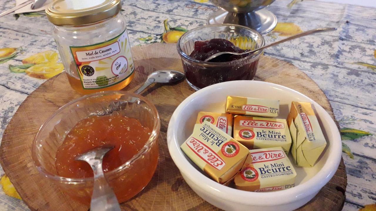 Bed and Breakfast Les Tremieres Saint-Paul-des-Fonts Esterno foto