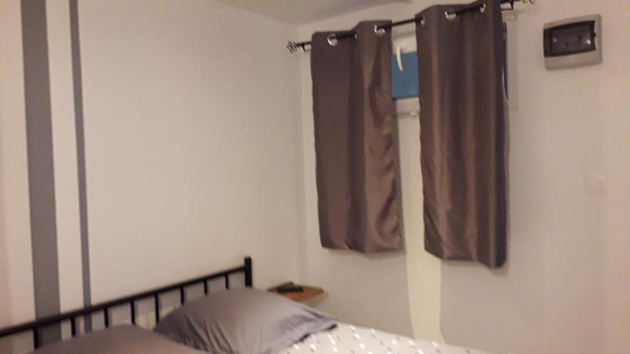 Bed and Breakfast Les Tremieres Saint-Paul-des-Fonts Esterno foto